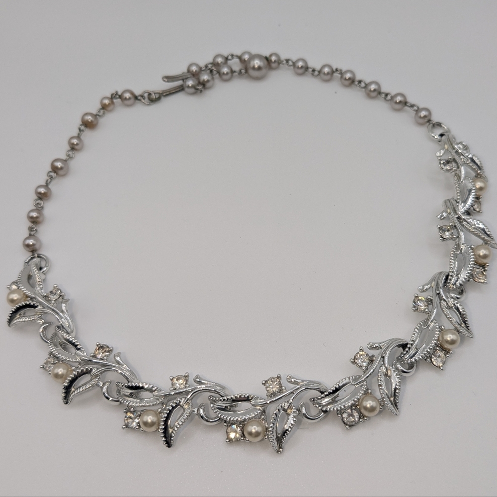 Vintage Rhinestone & Faux Pearl Filigree Necklace Silver Tone Floral Mid Century